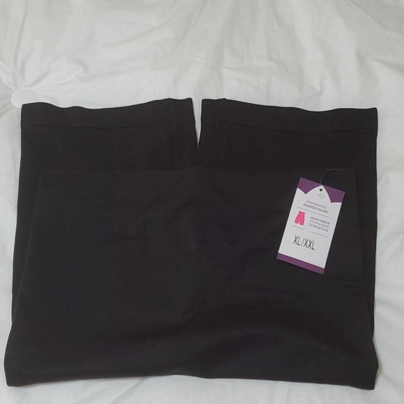 Shaper Shorts - Picture 3 of 3